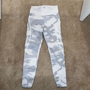 Better Bodies White Camouflage leggings